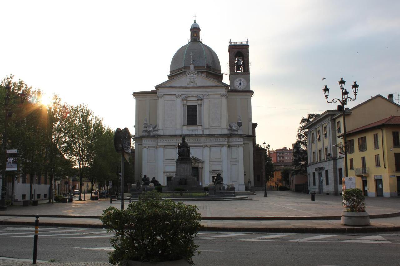 Hotel Selide Desio Exterior foto
